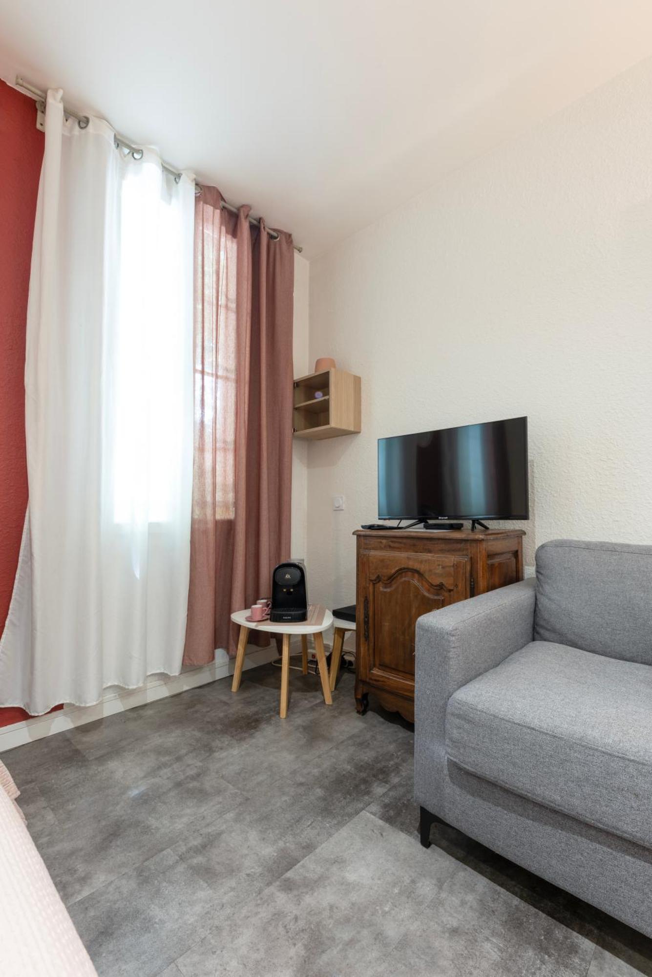 La Casita - Studio Confort Avec Parking Prive - Lit Douillet - Centre Uzes, Pont Du Gard Exterior photo